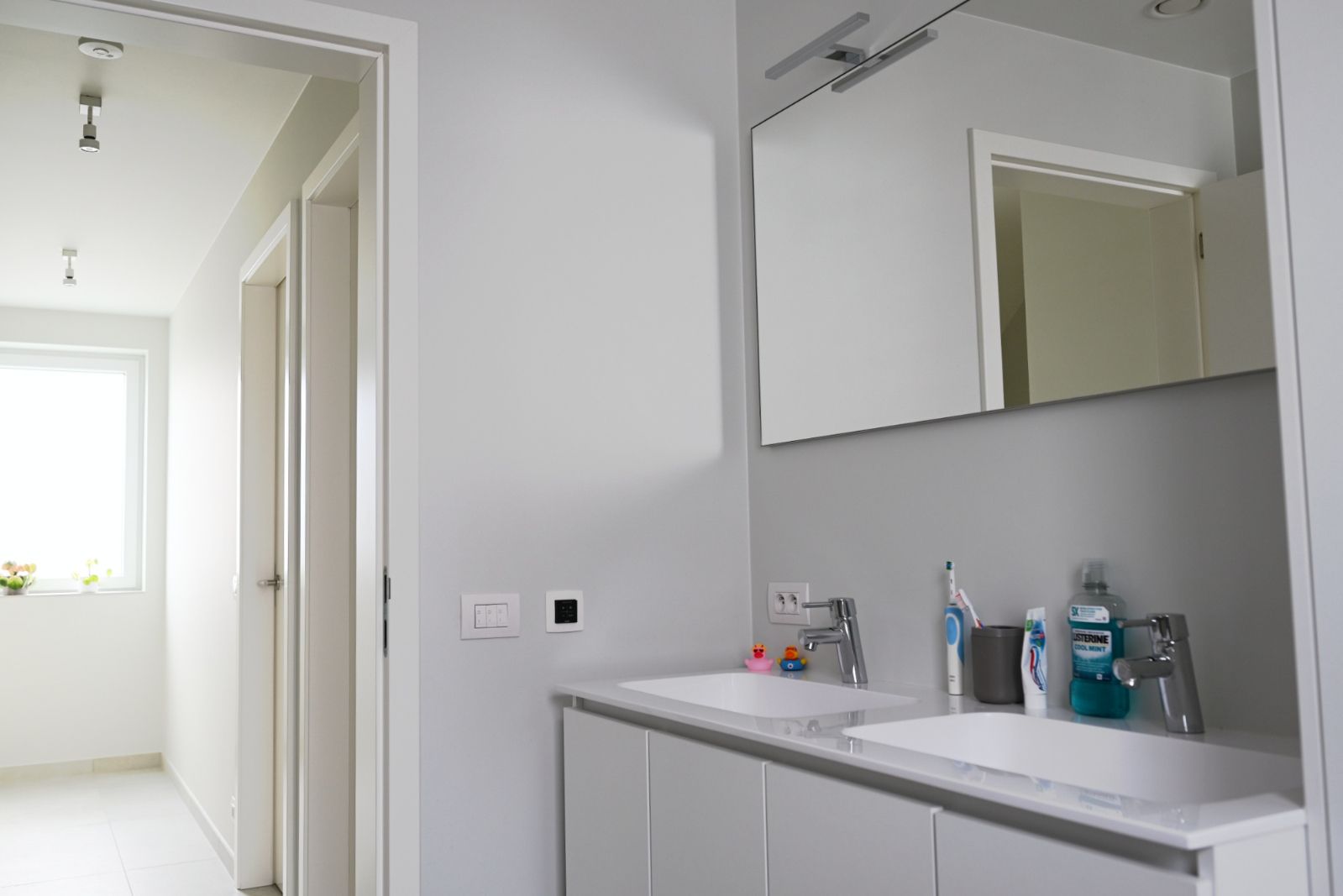 Ruime nieuwbouw woning met garage! foto 6