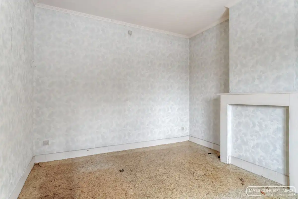 Te renoveren of af te breken woning te koop in Waregem foto 11