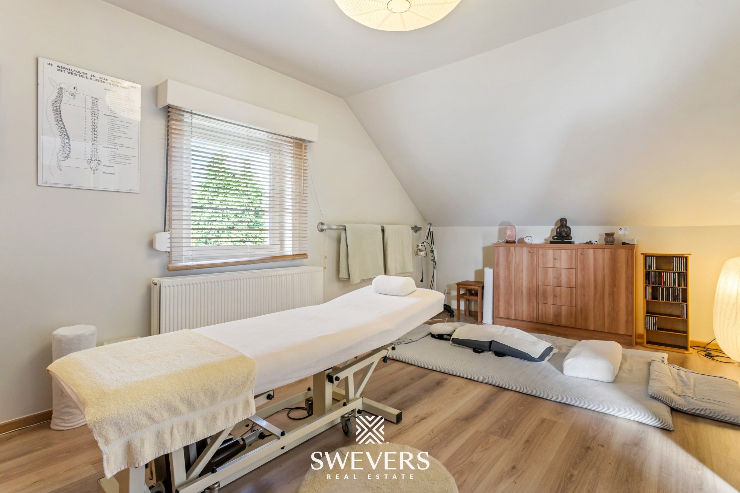 Ruime instapklare gezinswoning met 4 slaapkamers in rustige straat vlakbij Hasselt foto 19