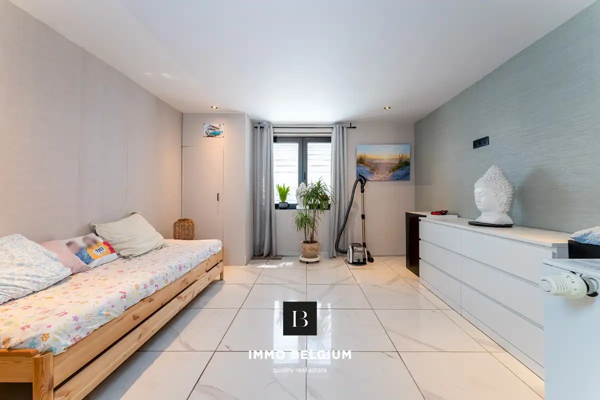 Gerenoveerde woning nabij het strand van de Vosseslag foto 5