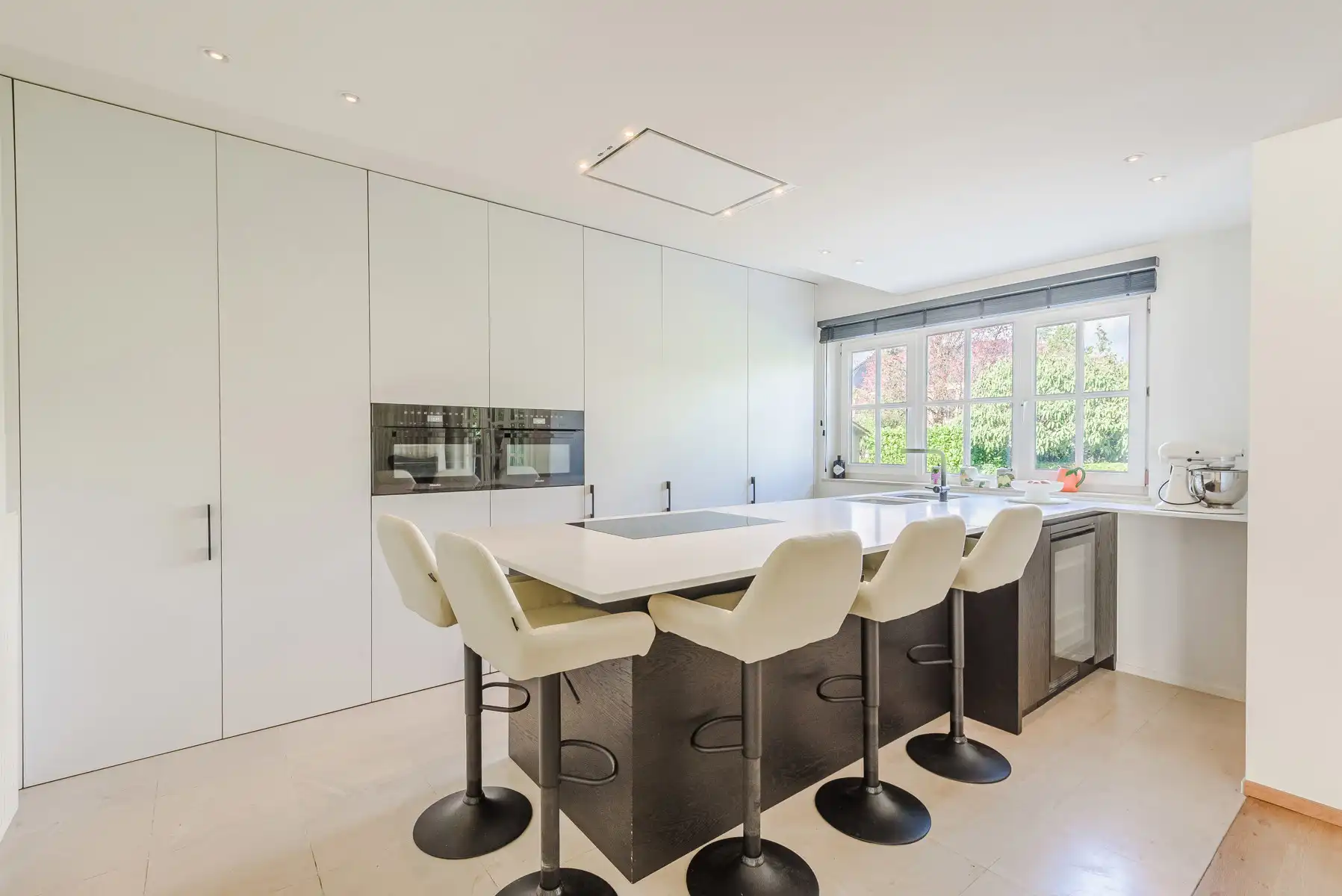 Grotendeels gerenoveerde villa in “De Lint” foto 10