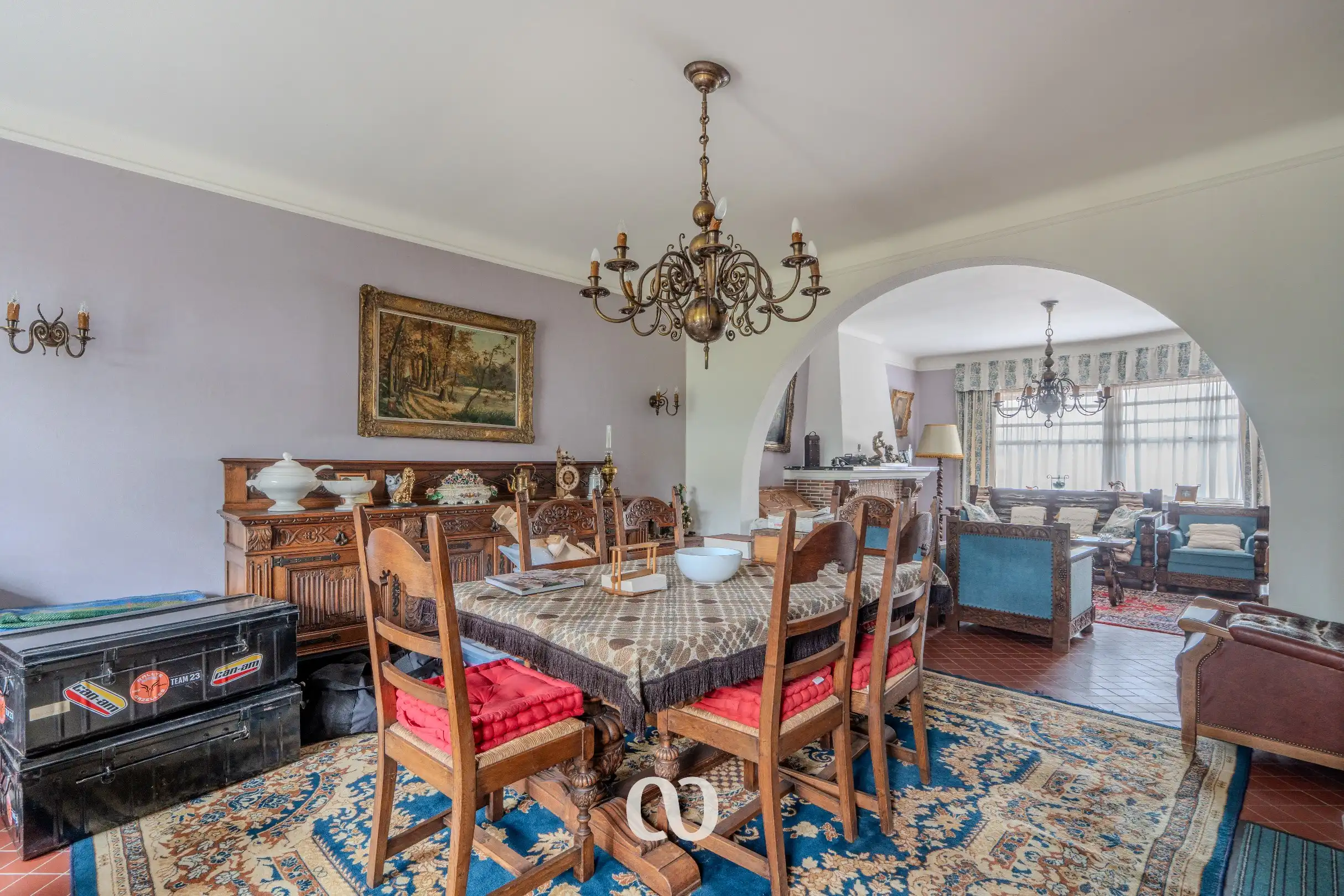 Zeer grote karaktervolle woning in art-deco stijl met tal van mogelijkheden foto 2