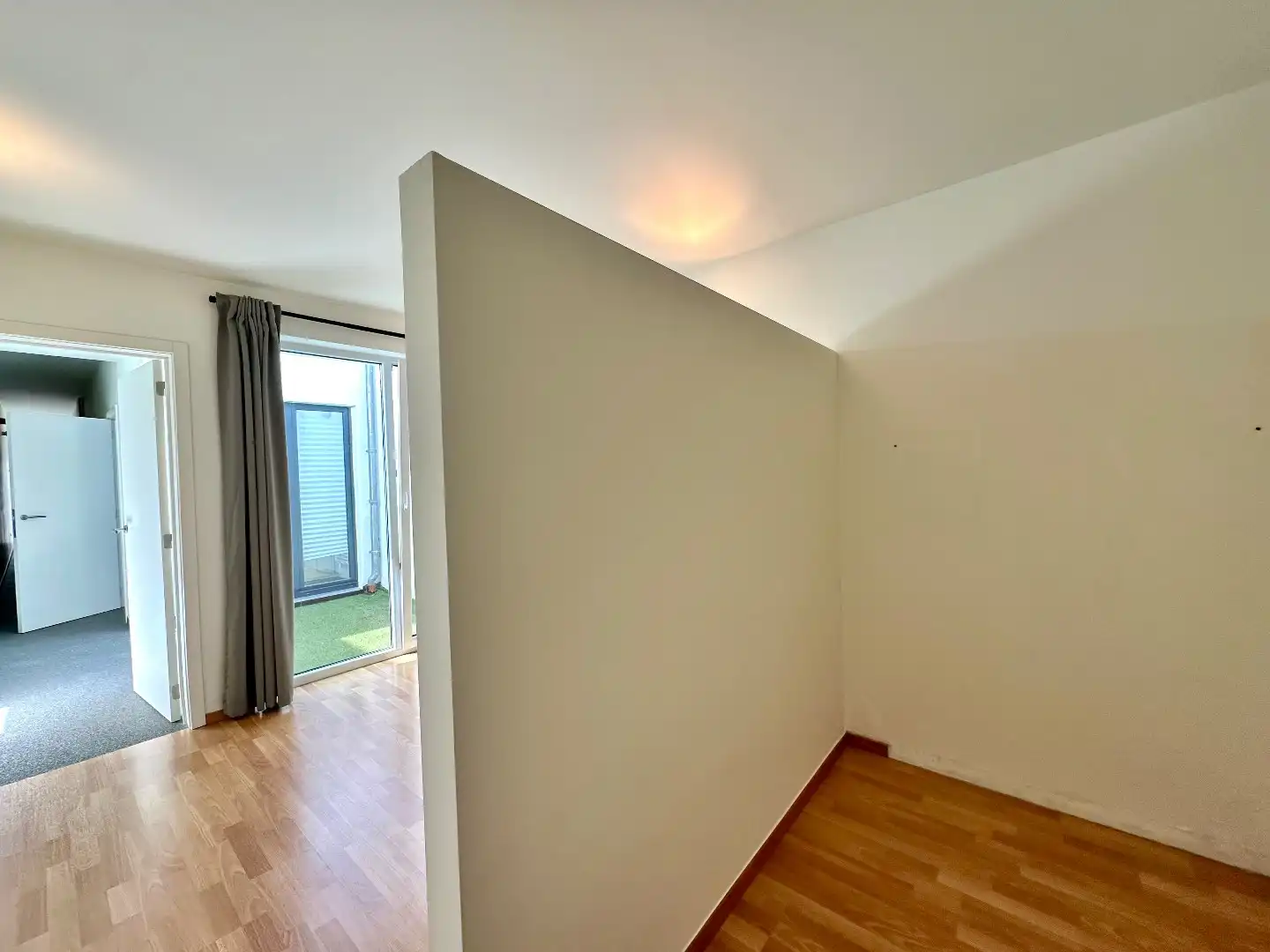 Verzorgde en moderne woning met 2 slaapkamers en terras in Tongeren-Borgloon foto 9