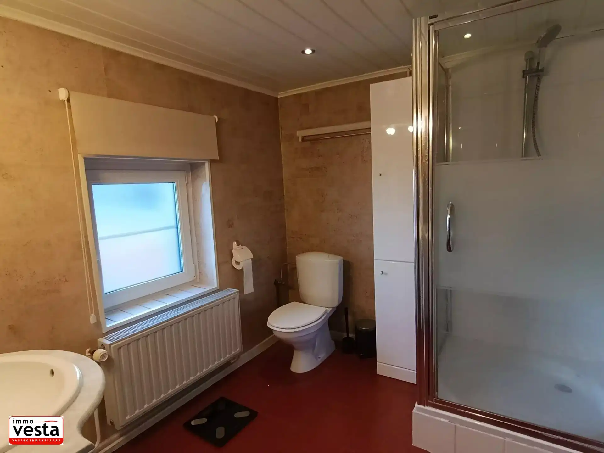 Ruime gezinswoning met 3 slaapkamers, garage en tuin  in Gingelom foto 13