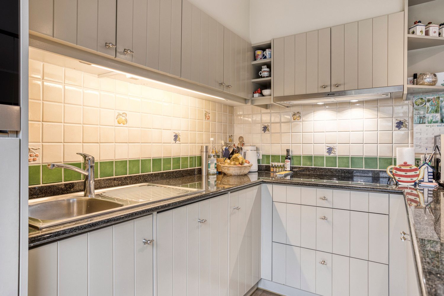 Mooie bel-étagewoning met 3 slks, garage, zomerkeuken en tuin! foto 17