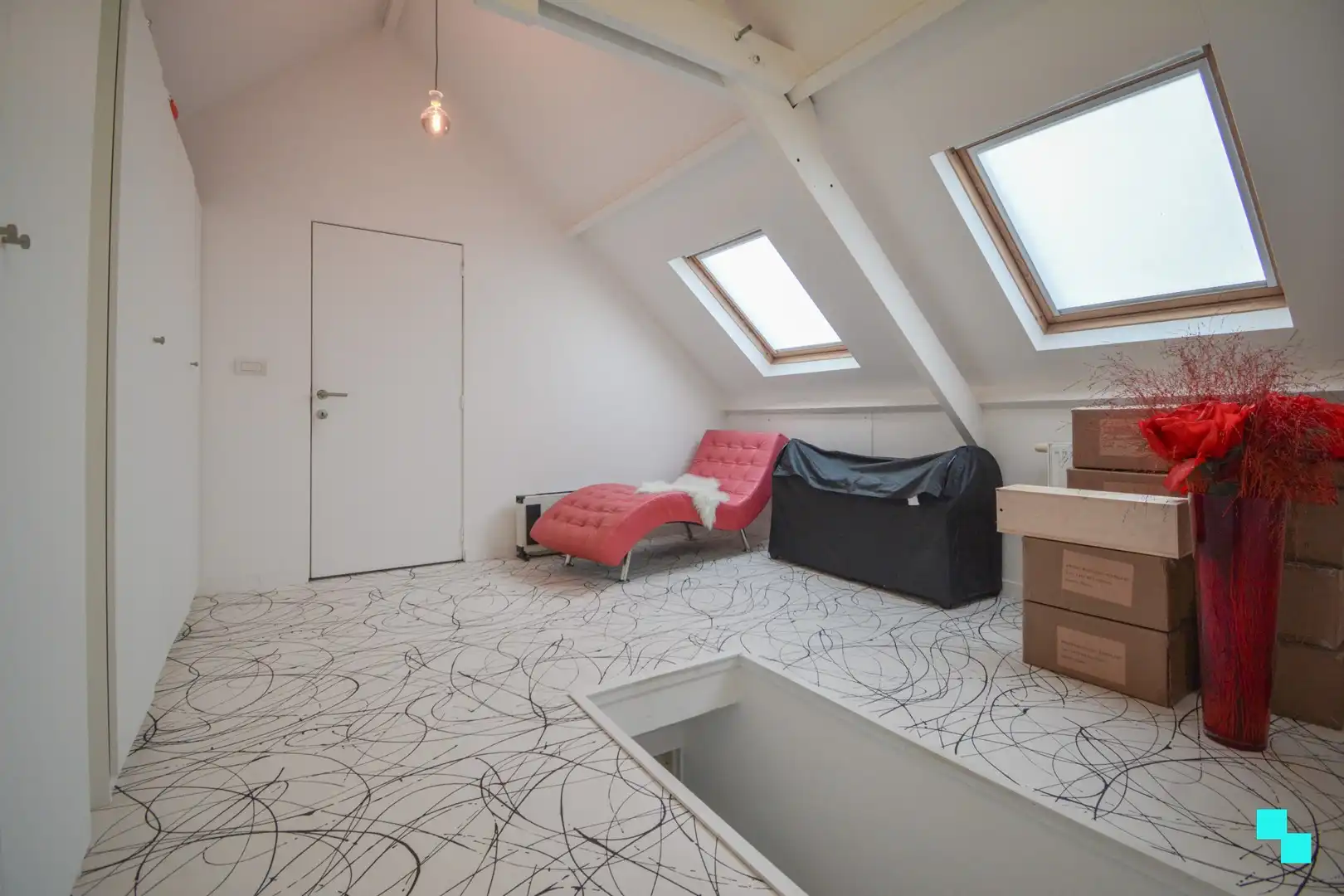 Verrassend ruime gezinswoning in hartje Roeselare foto 15