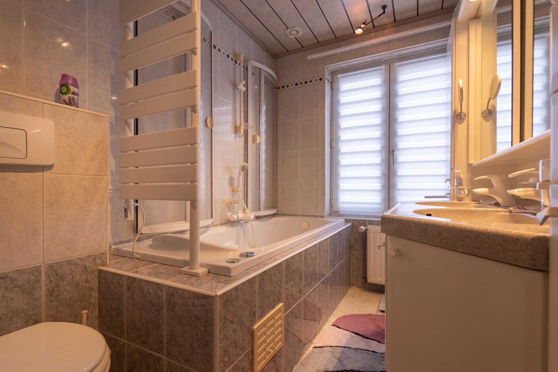 Zeer gunstig gelegen woning met 3 grote slaapkamers foto 15