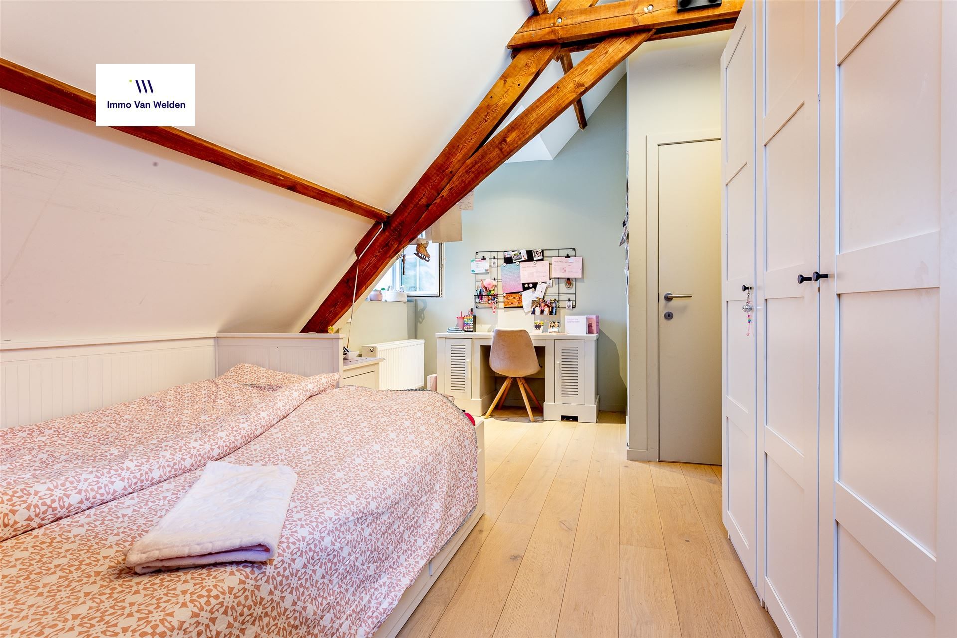 Rustig gelegen villa in groene wijk van Oudenaarde, op wandelafstand van het centrum
. foto 17