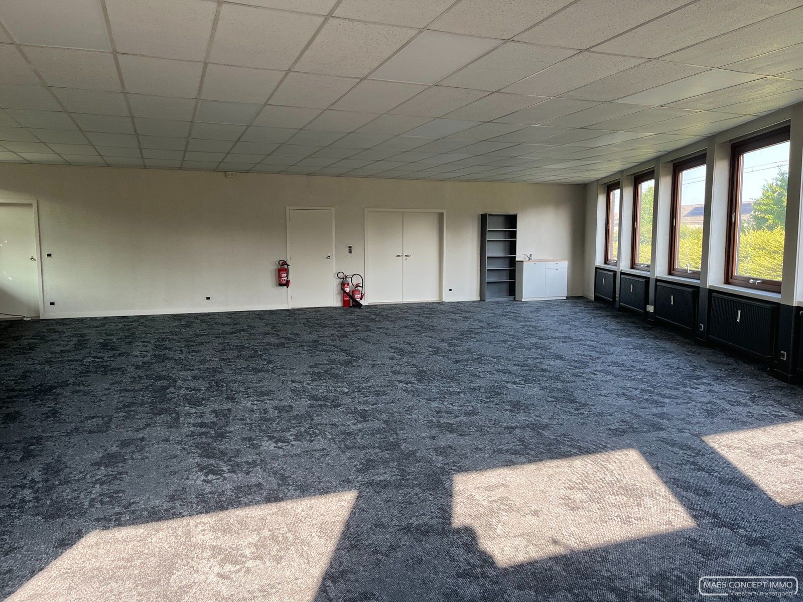 Kantoor 8 te huur, dichtbij ring van Kortrijk en autosnelwegen foto 12