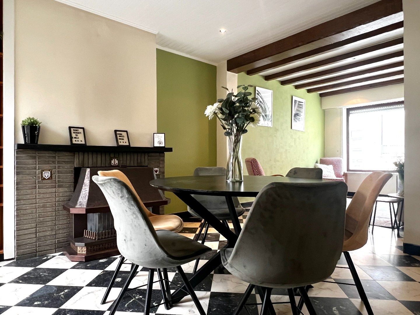Charmante gezinswoning in hartje Harelbeke – een ideale starterswoning of slimme investering! foto 7