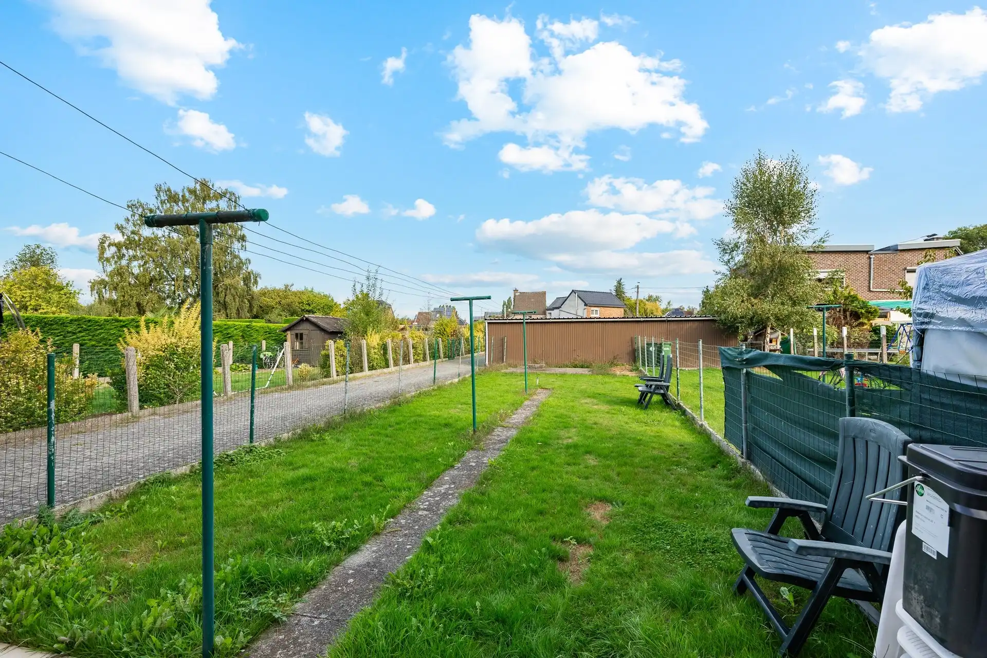 Gelijkvloers appartement met één slaapkamer, grote tuin en garage foto 13