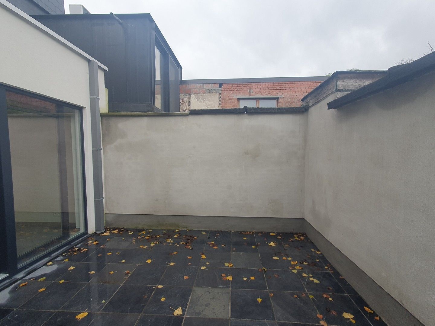 Instapklaar, duurzaam afgewerkt appartement te huur in Sint-Amandsberg foto 22