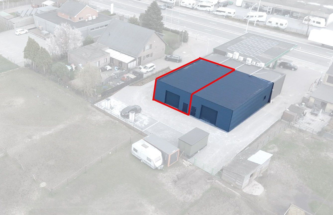 Vernieuwde instapklare loods van ca. 105m² op een vlot bereikbare locatie foto 3