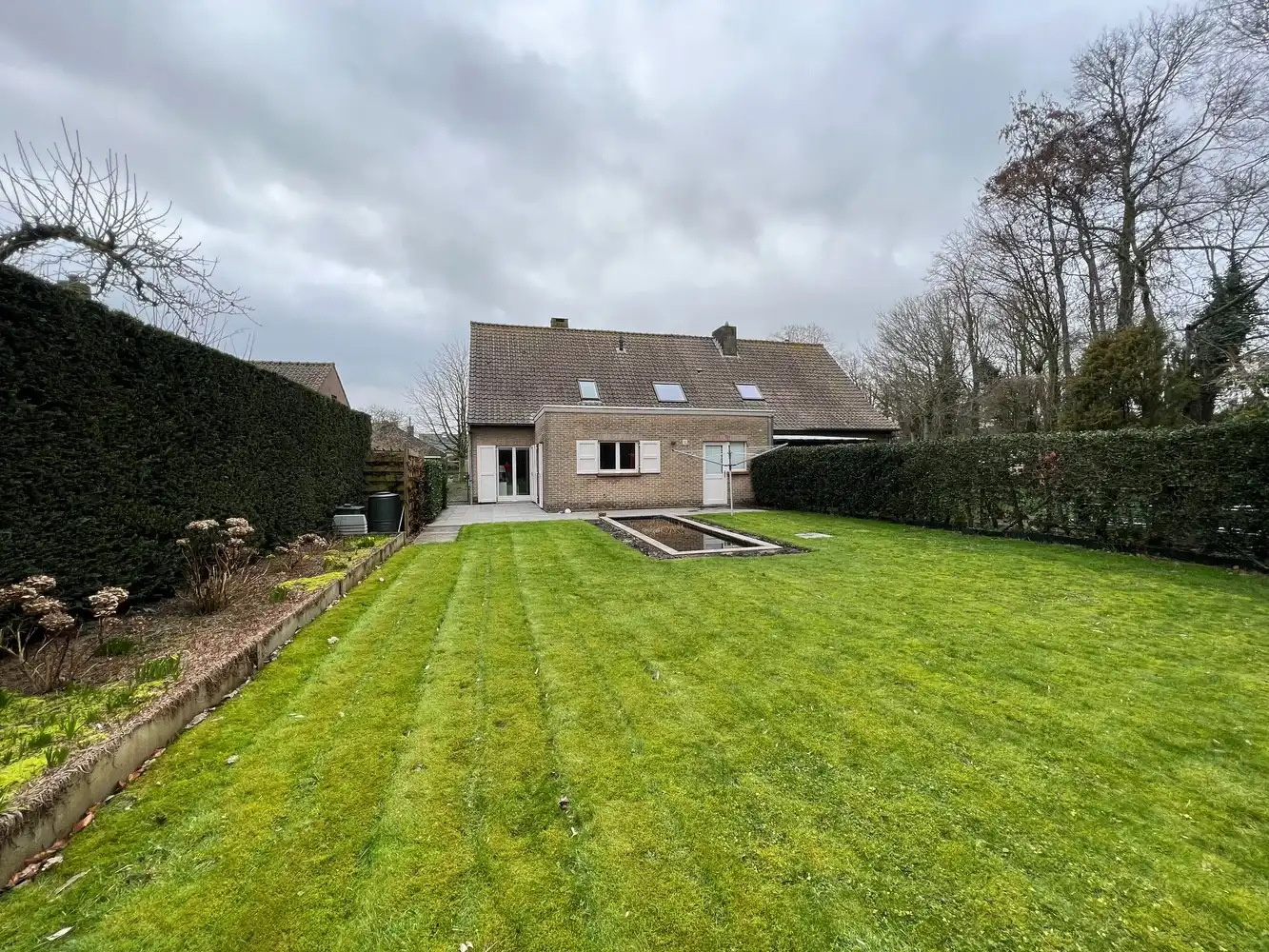 Ruime gezinswoning met zonnige tuin foto 13