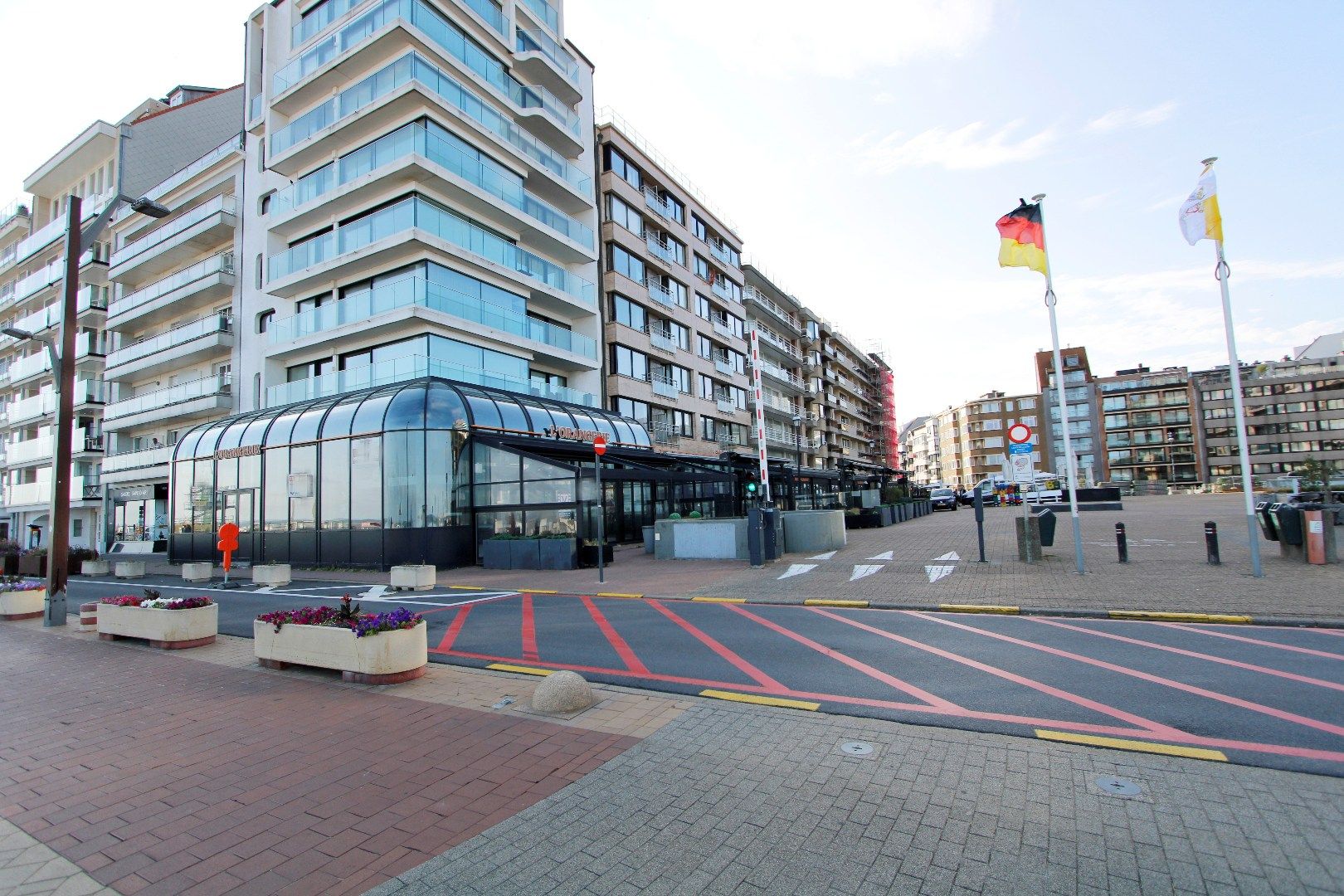 HOEK horecapand op Van Bunnenplein 12 Knokke te huur foto 4
