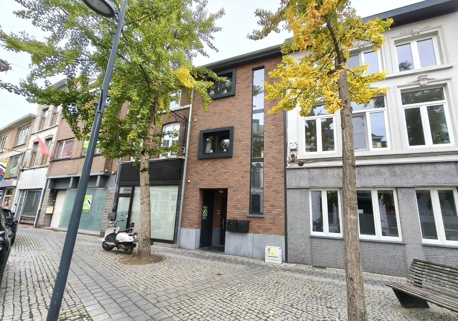 DUPLEX APPARTEMENT MET TUINTJE IN HET STADSCENTRUM foto {{pictureIndex}}