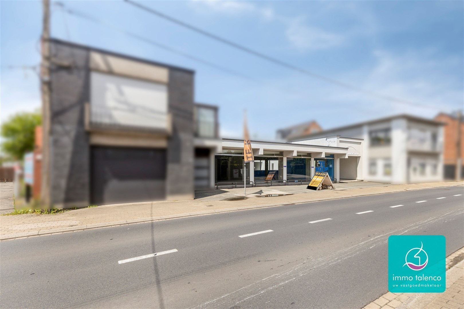 Showroom / loods / kantoorruimte / winkel op 6 a 15 ca - 565 m² foto 2