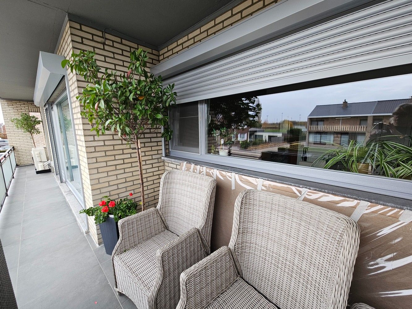 Gerenoveerd appartement met 3 slaapkamers, 2 terrassen en garage in Uikhoven aan de Maas! foto 19