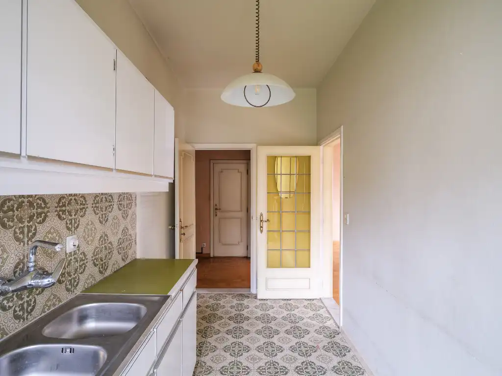 Hoekappartement met veel potentieel in residentie ‘Carlton’ nabij Gent foto 6