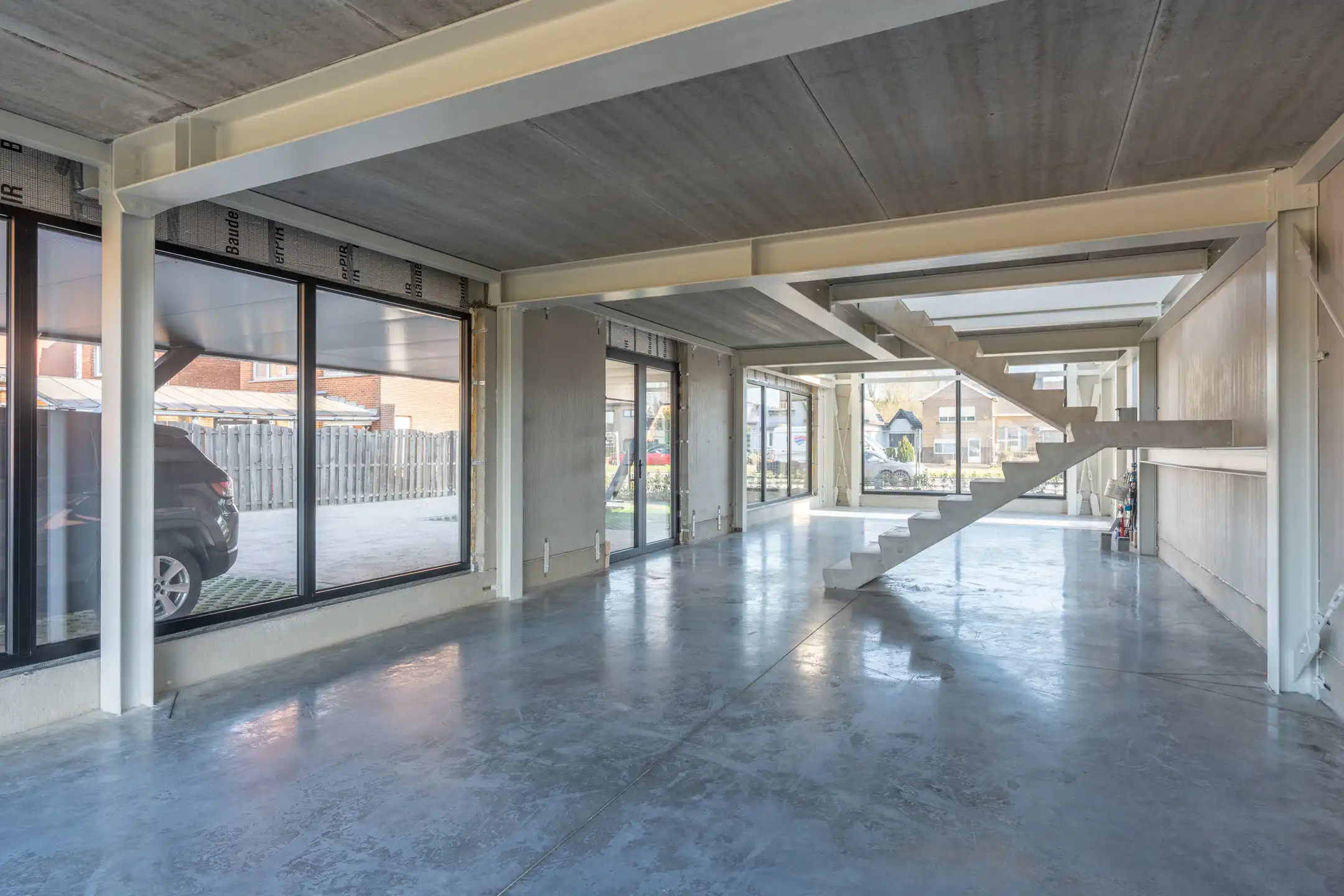 Nieuw handelspand van 245 m² met 5 pp op perceel van 605 m² foto 9