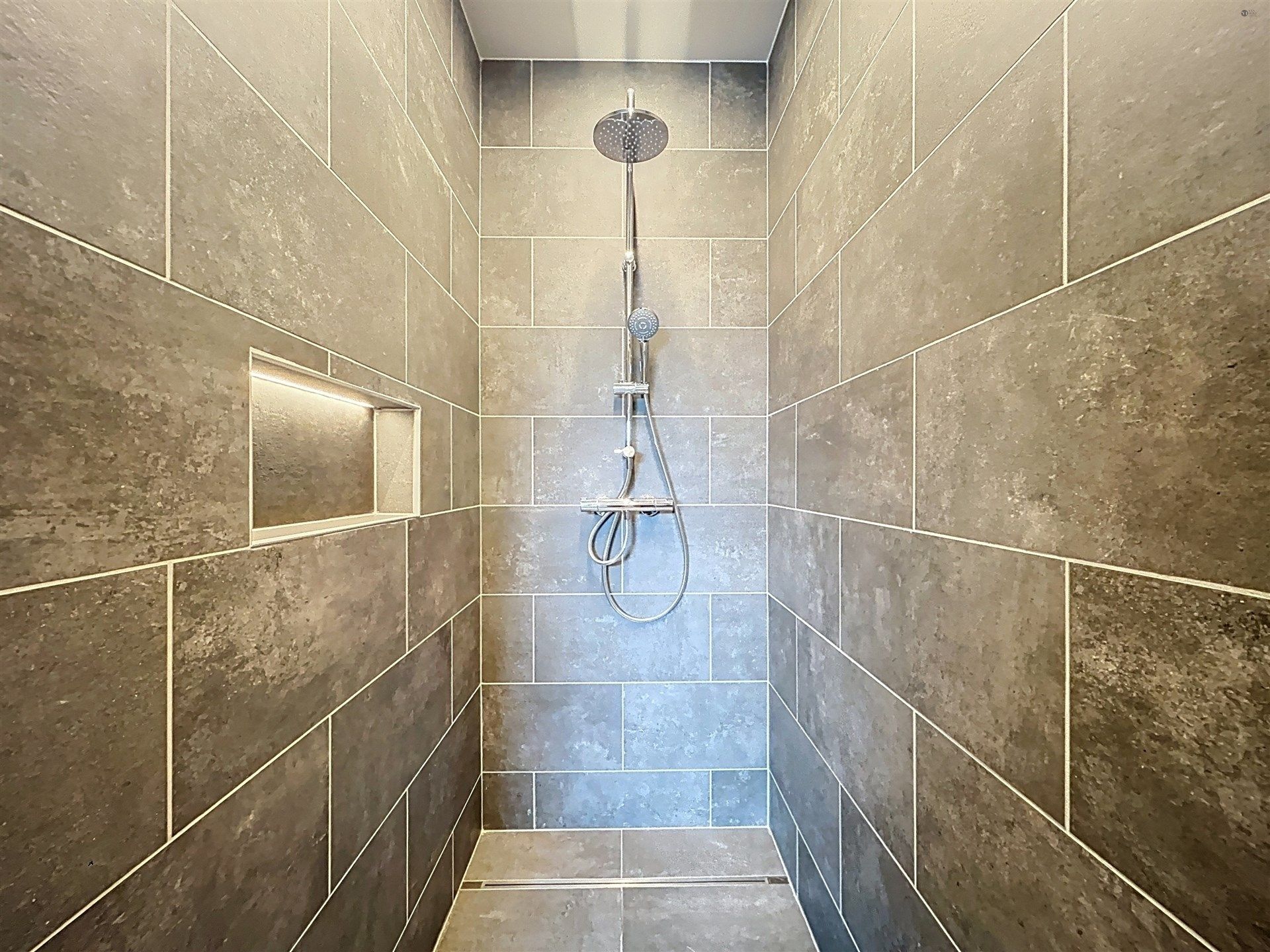 instapklare gezinswoning met 4 slaapkamers op perceel van 387m² foto 14