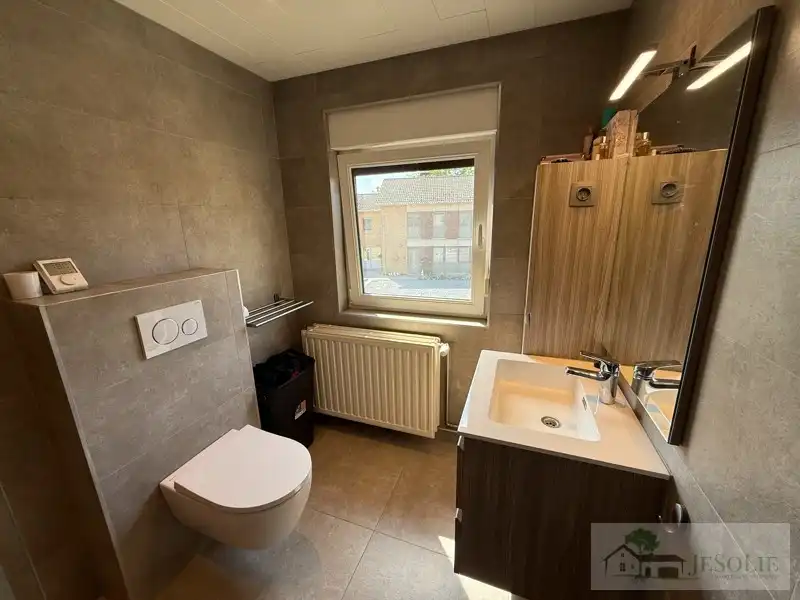 Woning met inpandige garage en tuin - EPC C foto 17
