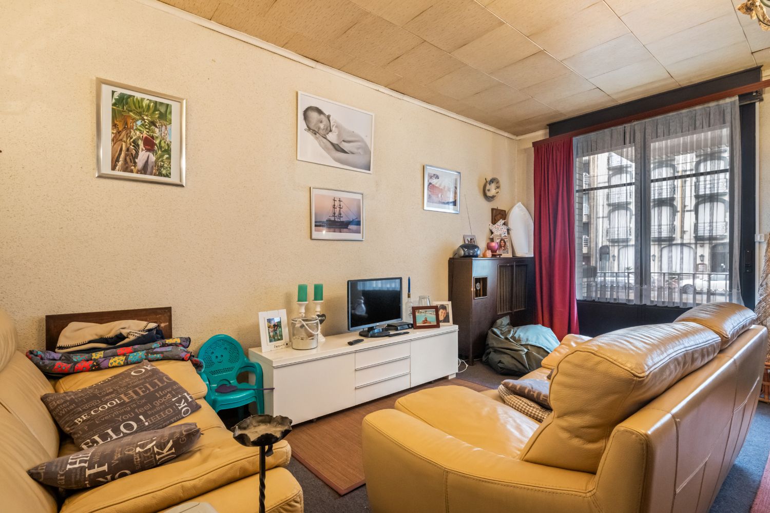 Op te frissen 2-slaapkamer appartement nabij het strand foto 3