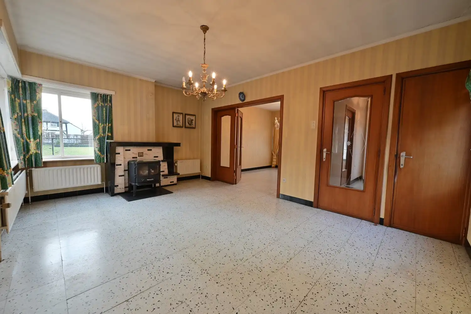 Te renoveren open bebouwing op ruim perceel in landelijke omgeving + mogelijkheid tot aankoop aanpalend stuk landbouwgrond foto 3