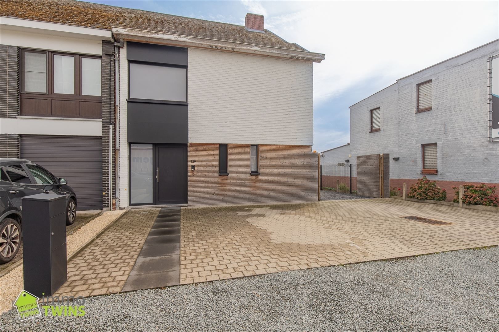 Instapklare en stijlvolle HOB met bijgebouw, tuin en visvijver te Dendermonde (Schoonaarde) foto 39