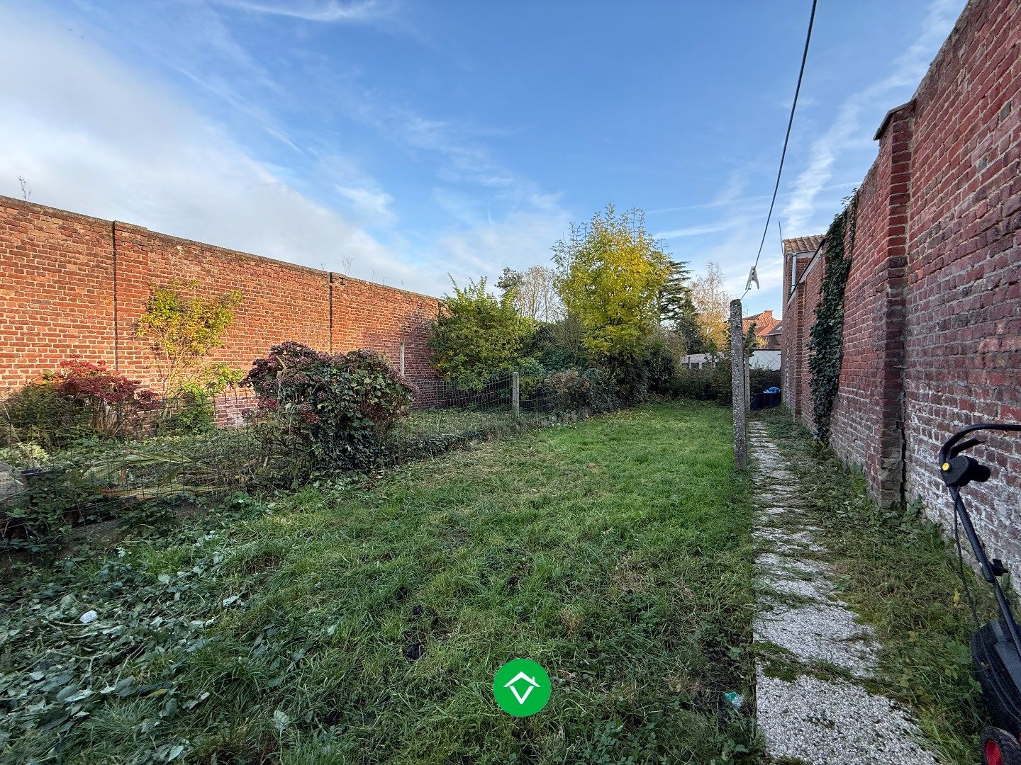 Gezellige rijwoning met 2 slaapkamers en tuin te centrum Roeselare foto 10