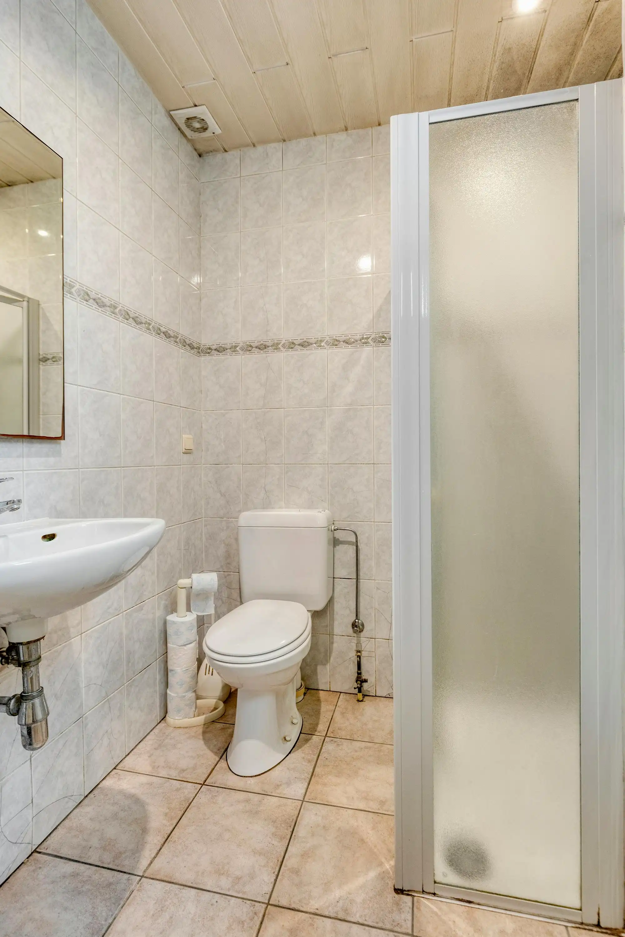 Huis met veel potentieel te koop in Borsbeek!  foto 8