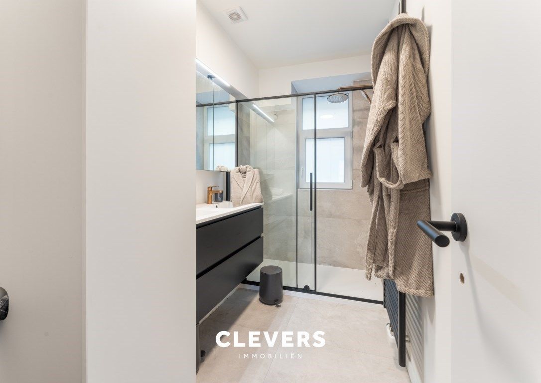 Perfect gerenoveerd appartement met 2 slpks (ver zeezicht) foto 12