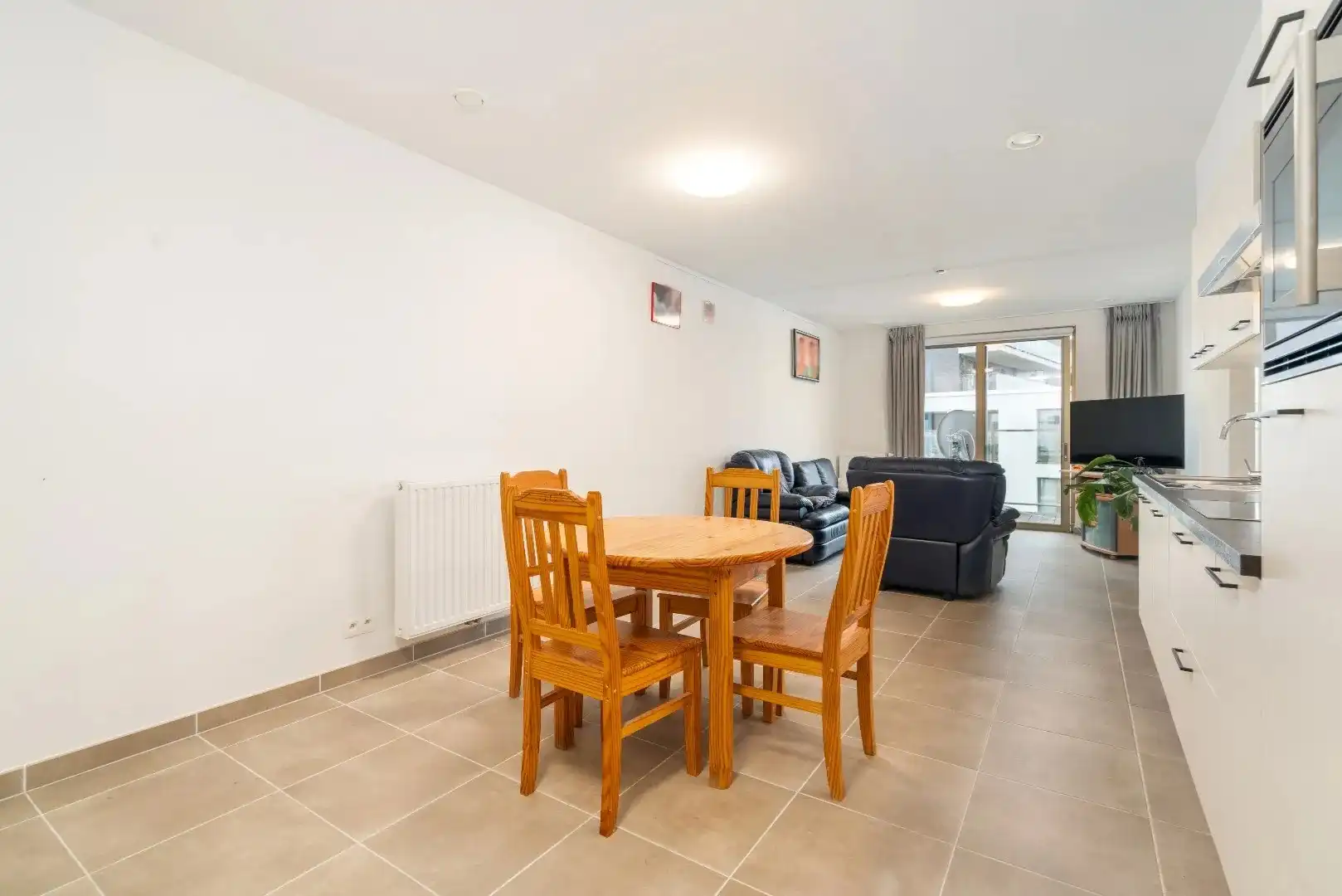 Investeringskans! Mooie service flat met terras nabij Gent centrum foto 8