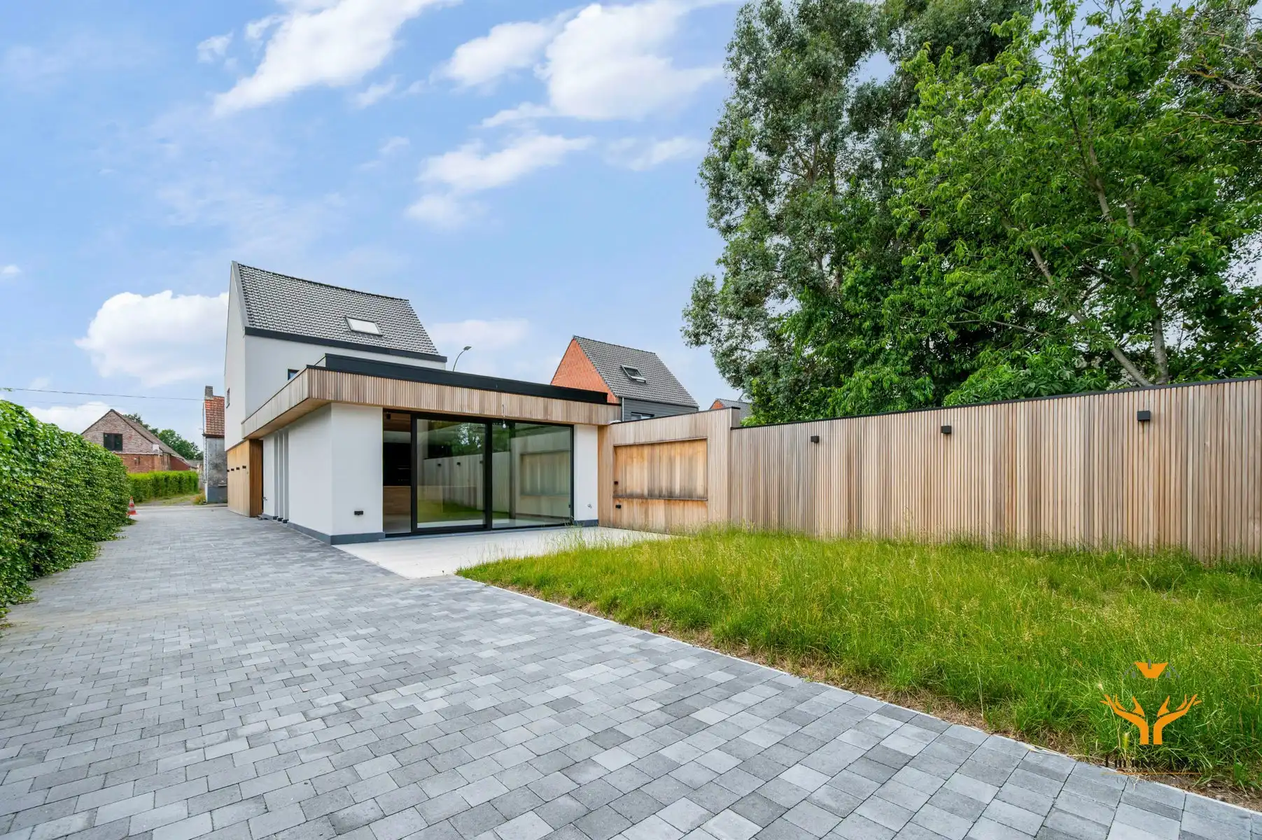 Ruime woning met magazijn  foto 23