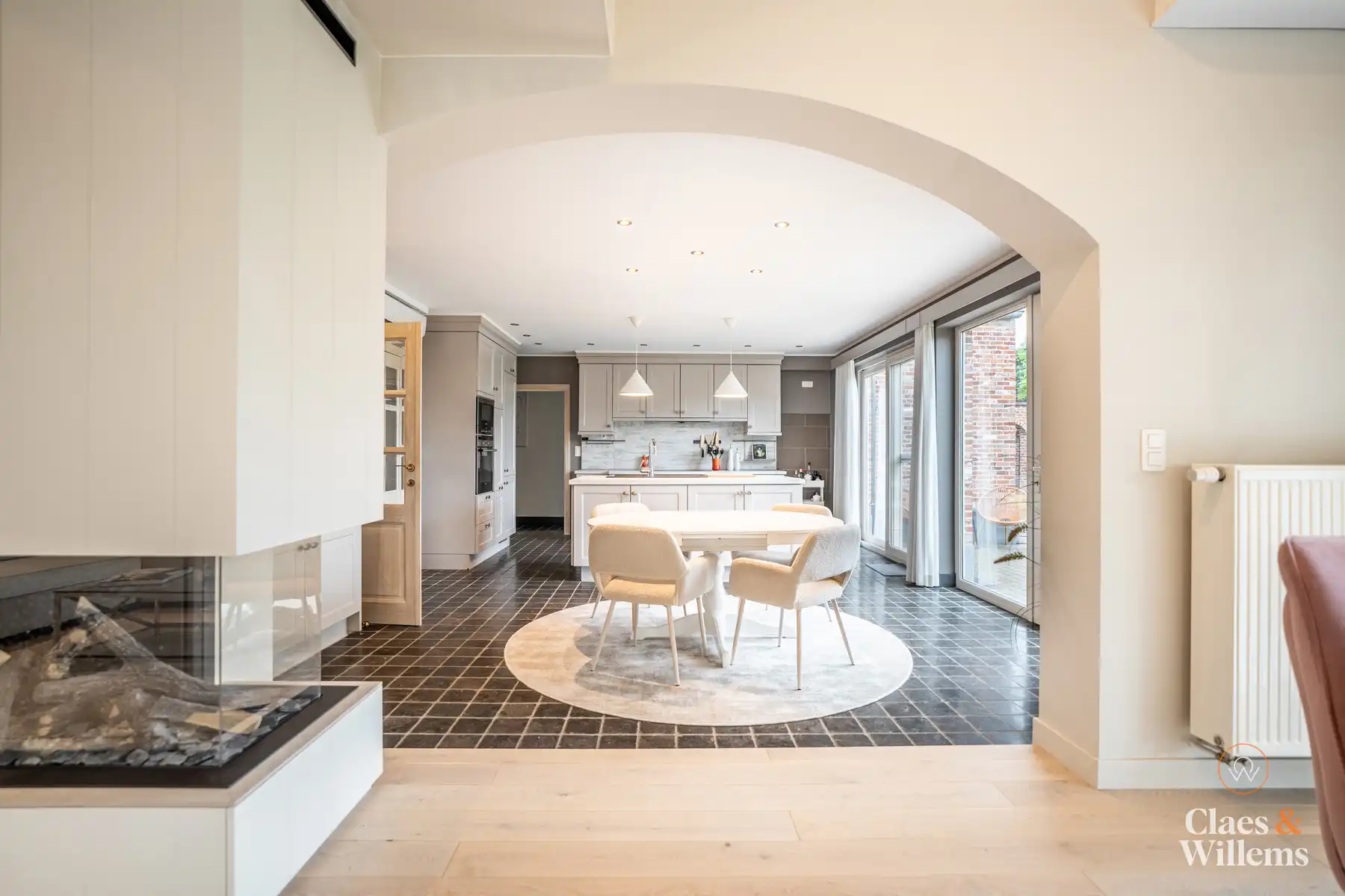 Ruime villa te koop in Dilbeek vrij beroep/ kangoeroewonen foto 9