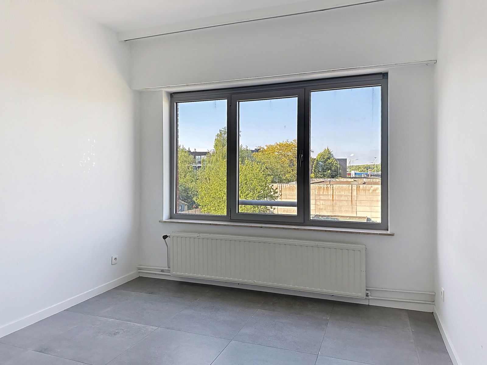 Opbrengstappartement met 3 slaapkamers in hartje Aartselaar – Reeds verhuurd aan € 1.175/maand foto 13