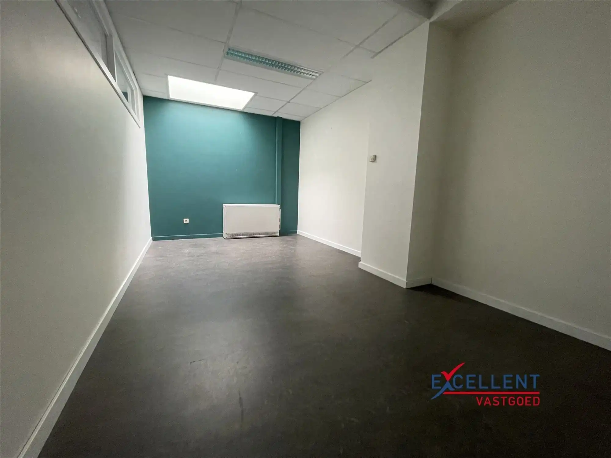 Zeer ruime handelsruimte te huur op de Markt van Deinze foto 8