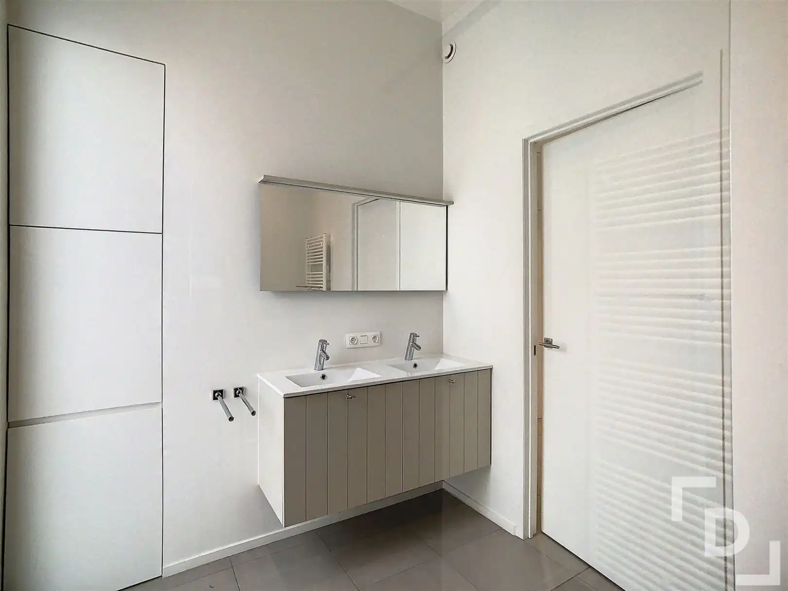 Energiezuining appartement met tuin en parkeerplaats foto 10