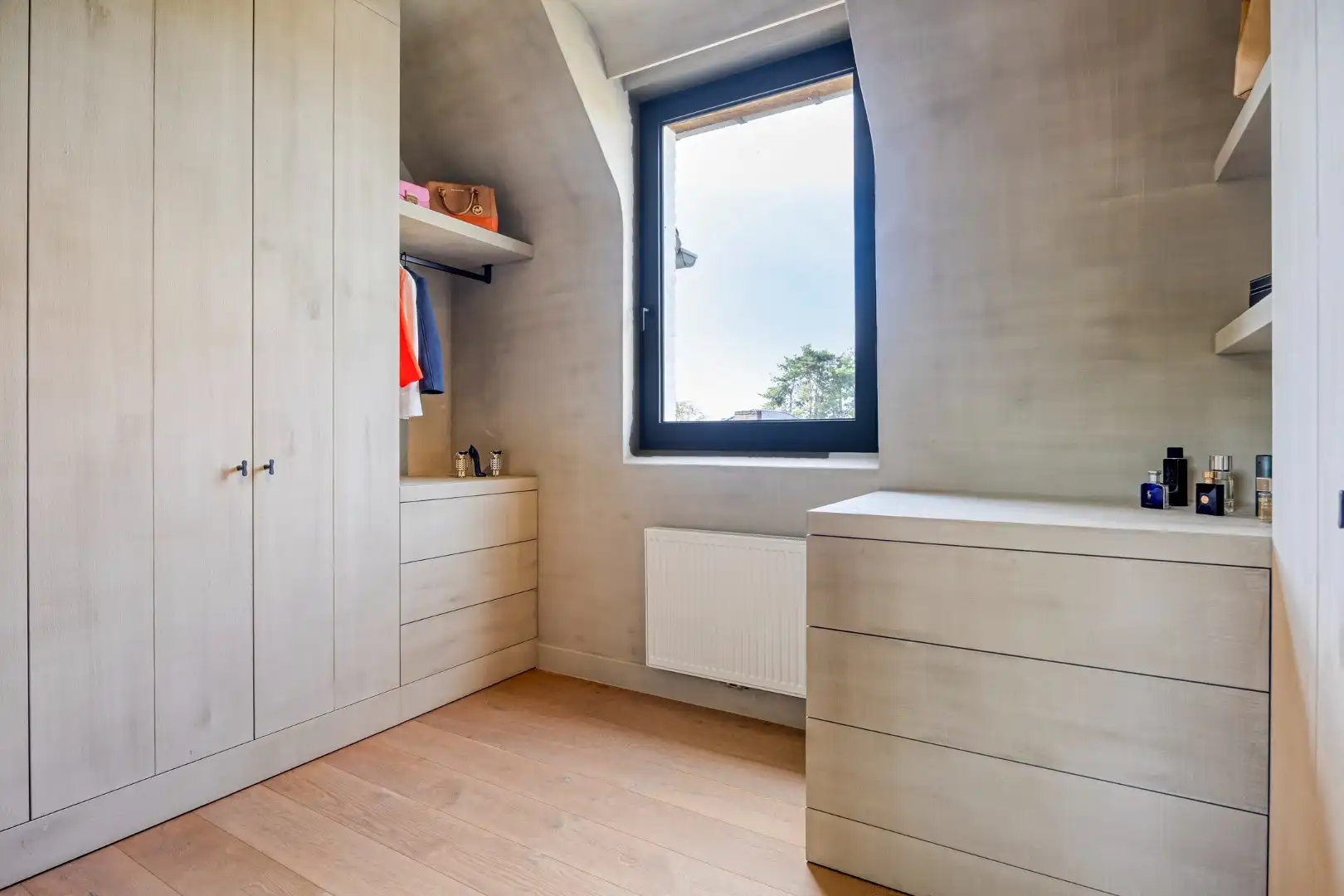 Prachtig afgewerkte villa met 4 slpks en 2 badkamers , landelijk gelegen op 1.080 m² ! foto 26