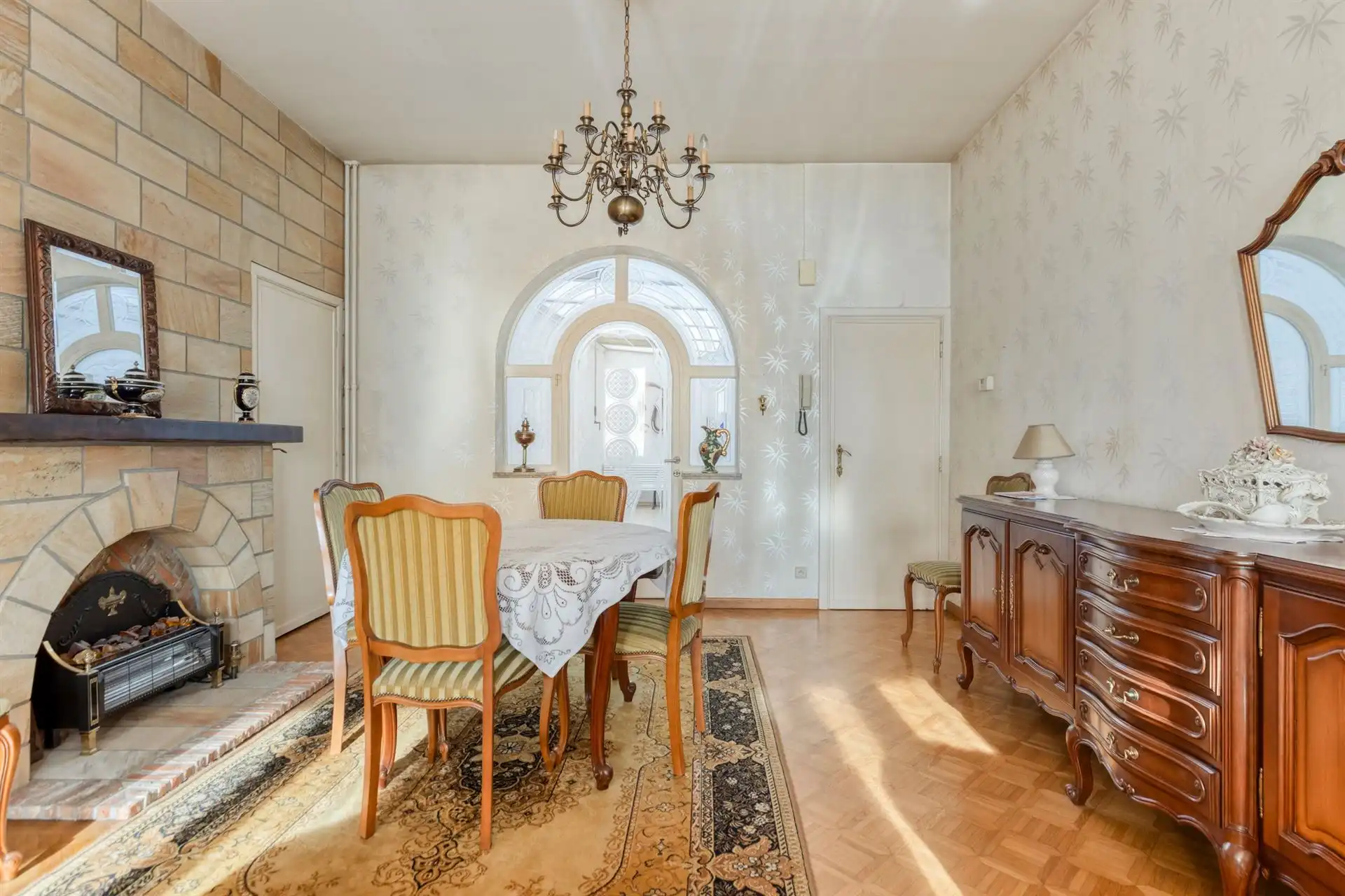 Karaktervolle woning met 3 (mogelijk 4) slaapkamers.  foto 5