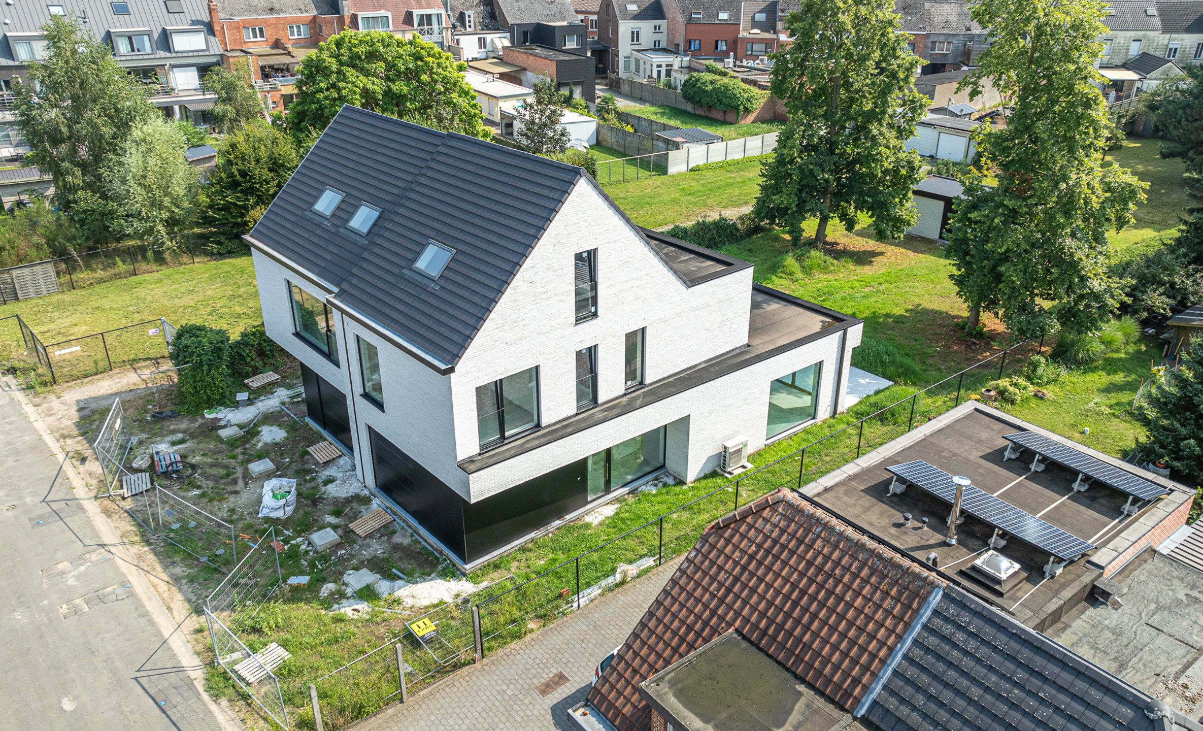 Nieuwbouwwoning met 3 slaapkamers foto 3