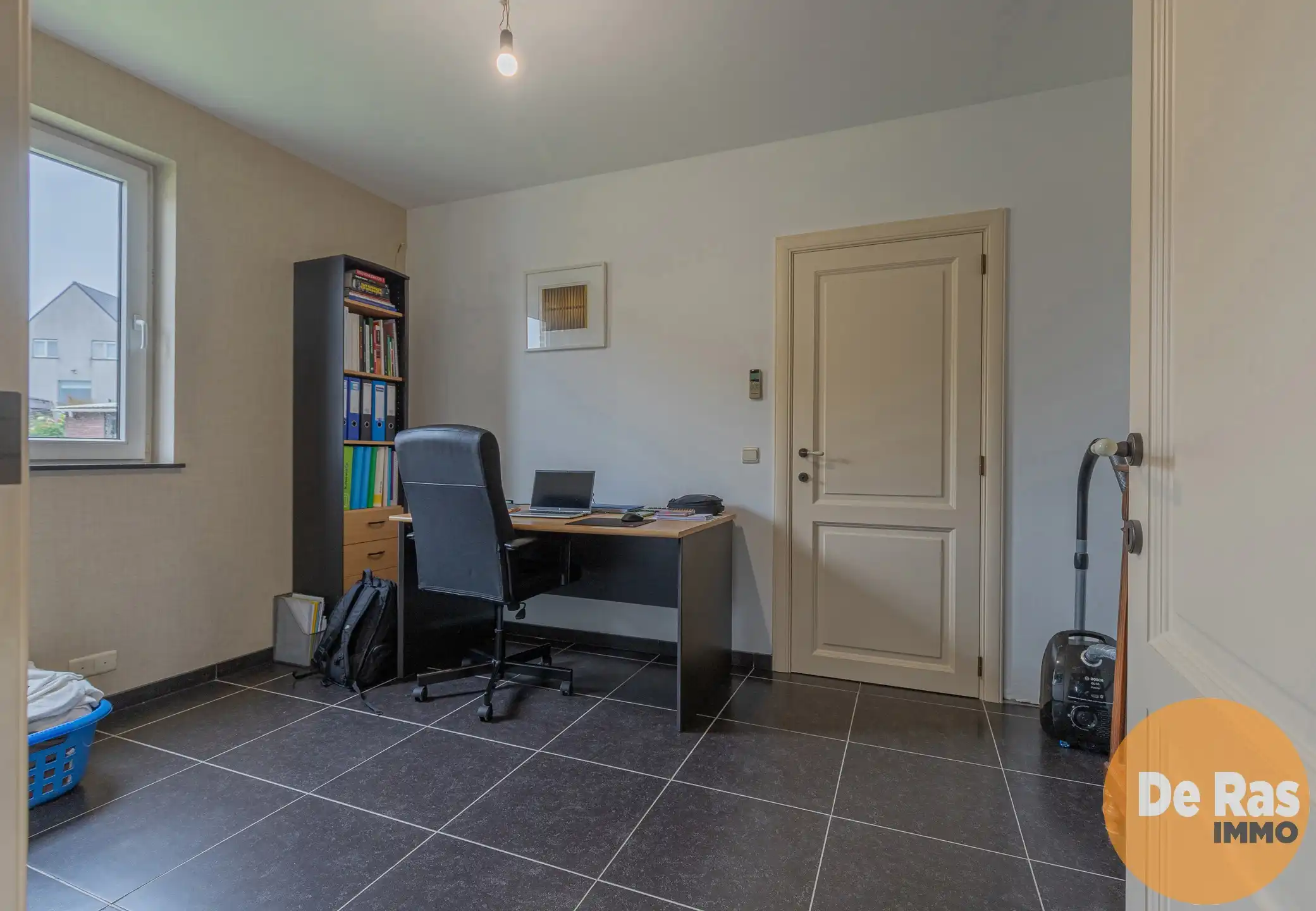 HERZELE- Degelijke open bebouwing met verrassend veel ruimte foto 10