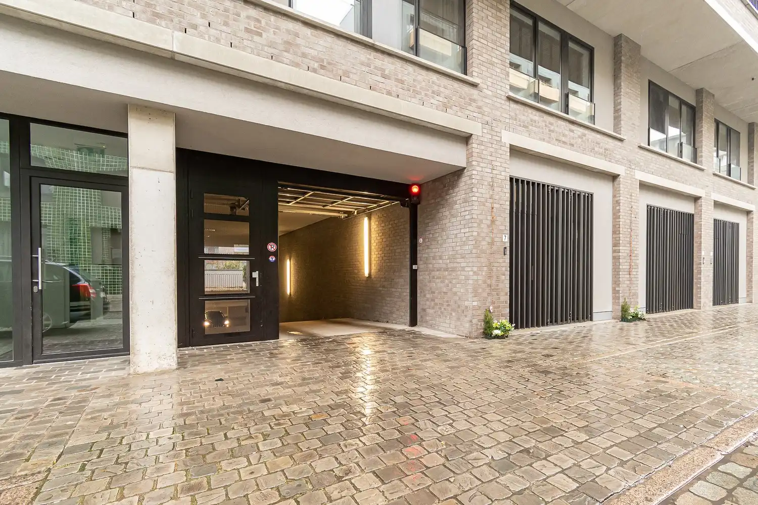 Ondergrondse autostaanplaats op het Eilandje – Antwerpen foto {{pictureIndex}}