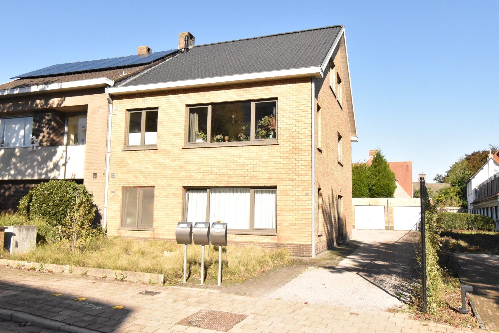 ()=>{if(producerUpdateValueVersion(node),producerAccessed(node),node.value===ERRORED)throw node.error;return node.value} Abdijbekestraat 12 - - 8200 Brugge