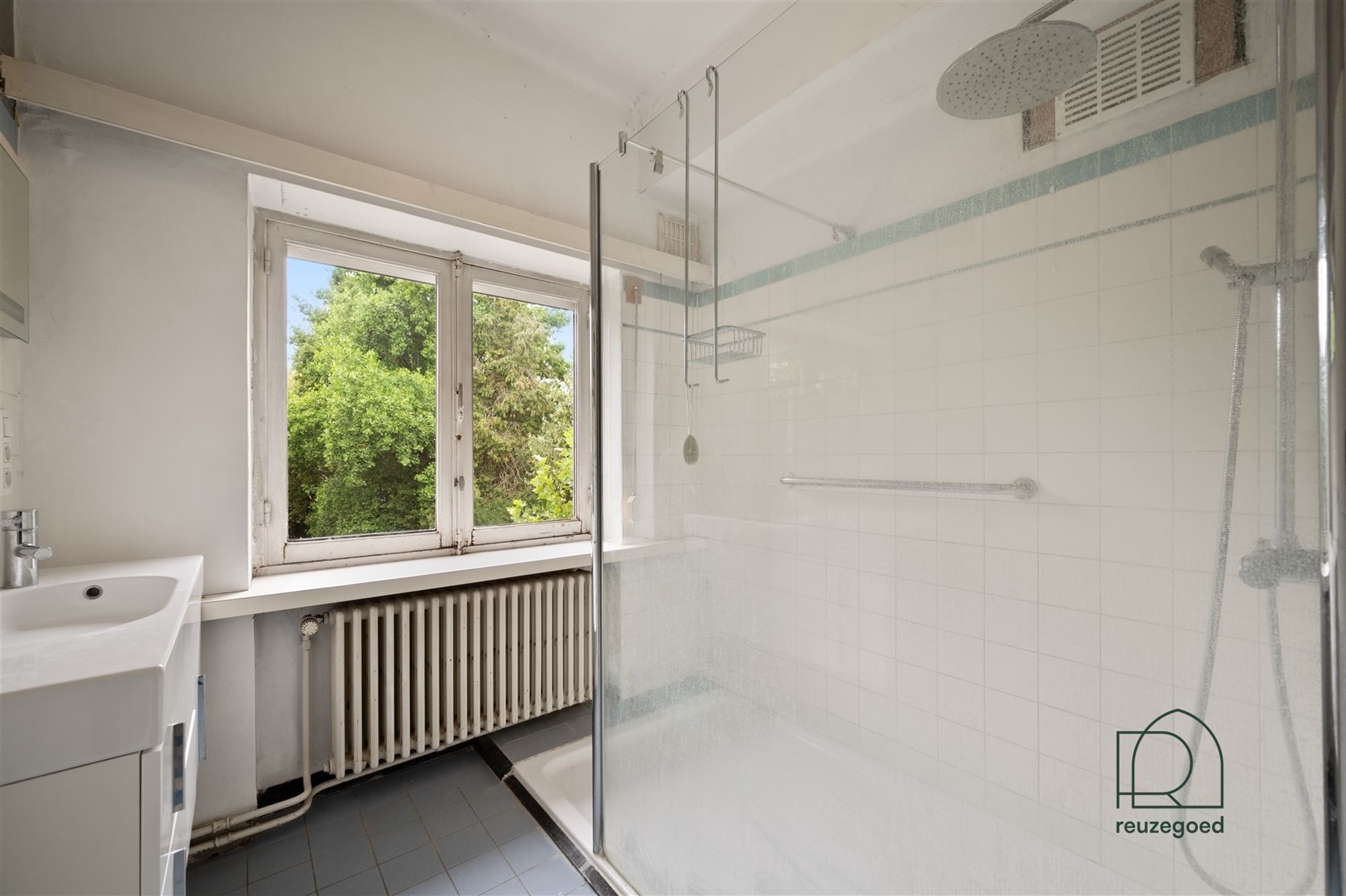 Groot te renoveren ingenieurswoning met veel karakter foto 16