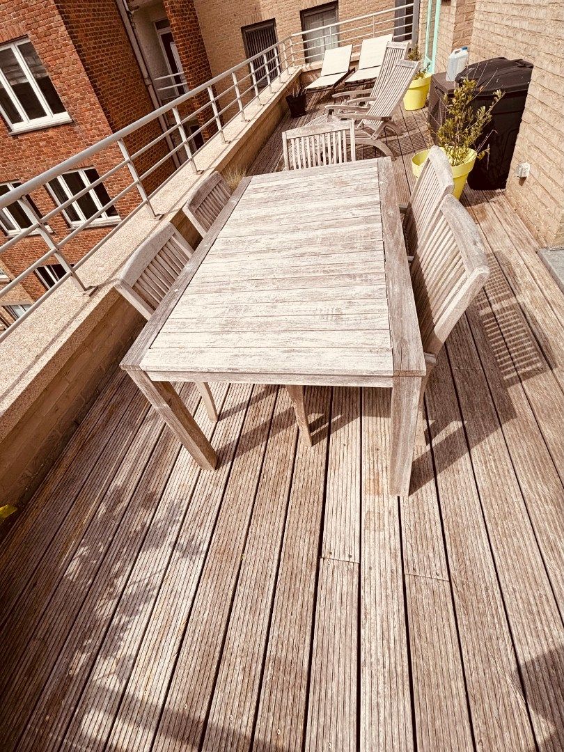 RIANTE PENTHOUSE MET PANORAMISCH ZICHT OP DE ZEELIJN foto 14