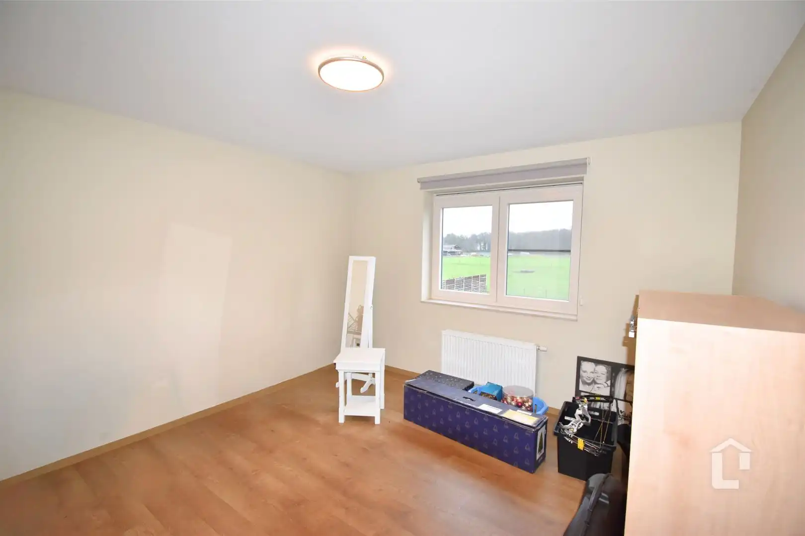 Ruime, moderne gezinswoning foto 14