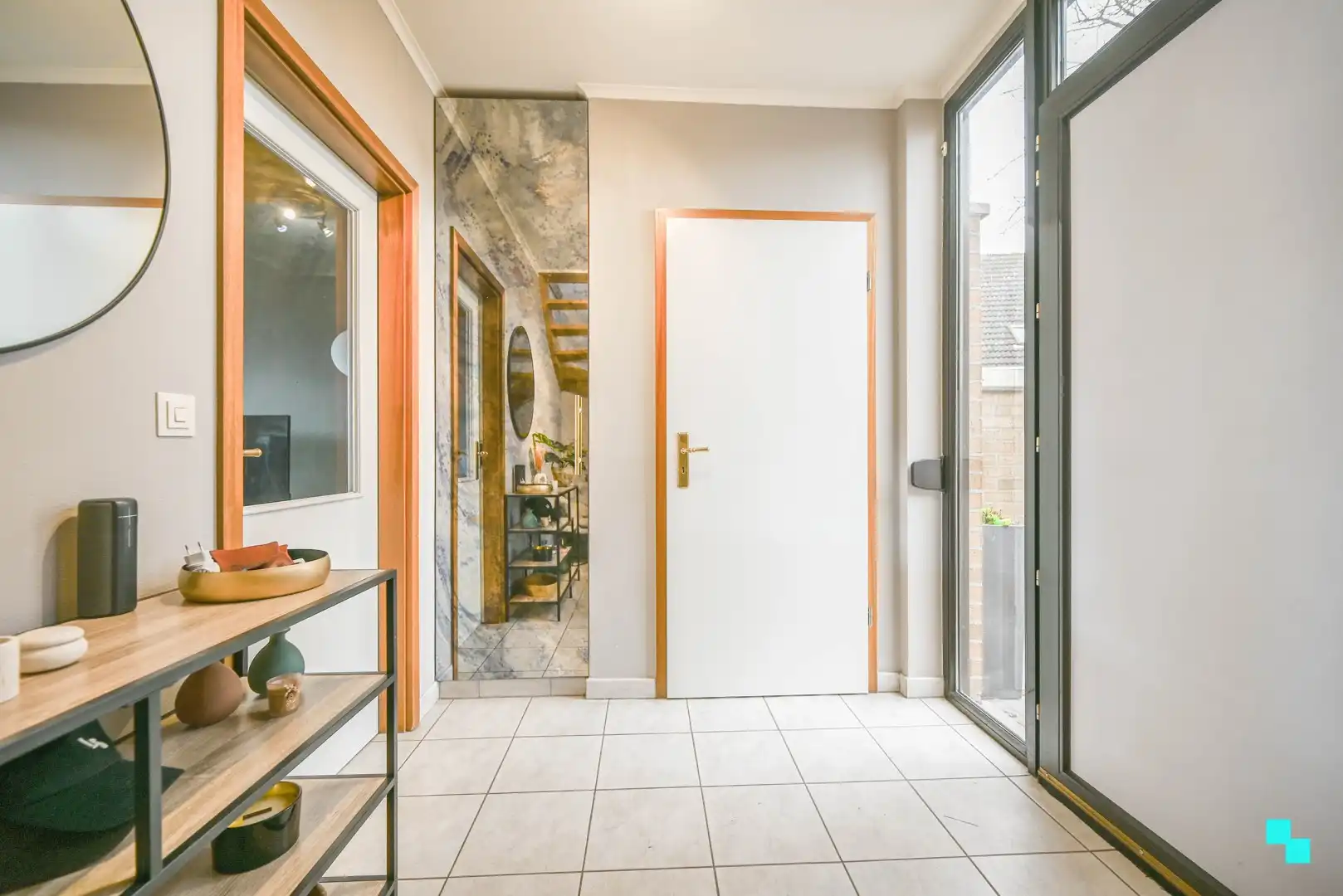 Rustig gelegen ééngezinswoning in Oostrozebeke foto 2