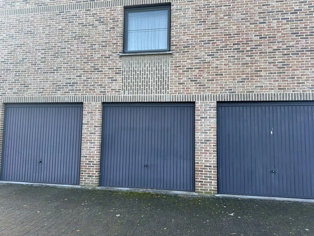 1 SLK APPARTEMENT OP EEN TOPLACTIE IN HET CENTRUM VAN NEERPELT IN EEN KLEINE BLOK MET LIFT EN EEN AFSLUITBARE GARAGE! foto 16