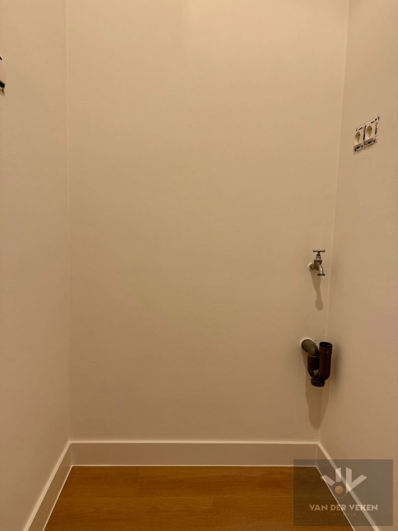 Prachtig volledig gerenoveerd 2-SLPK appartement foto 14